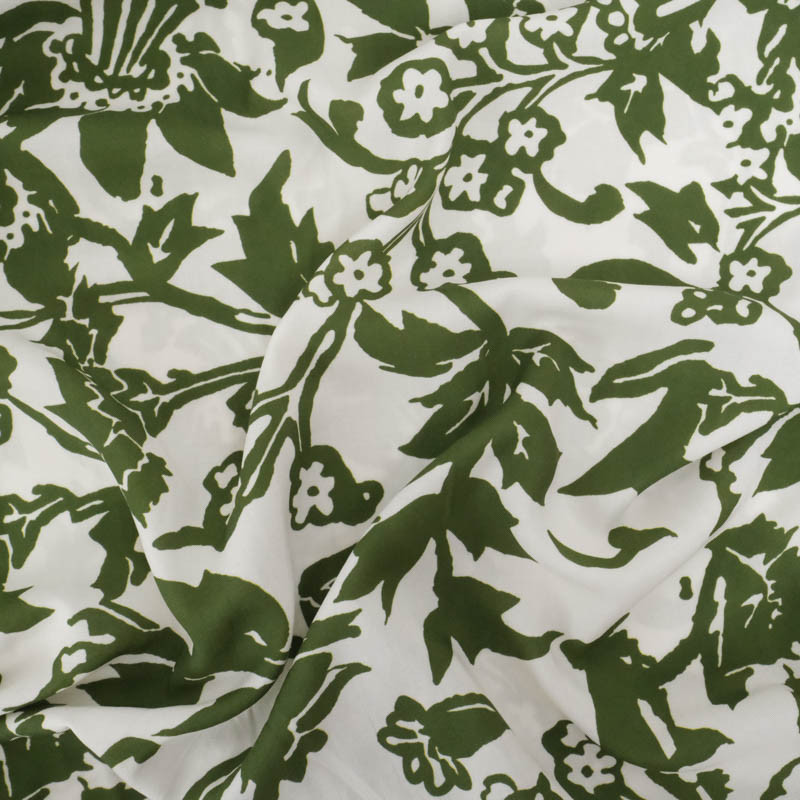 Popeline de Viscose Imprimé Namia Vert Sapin - Maison Klem